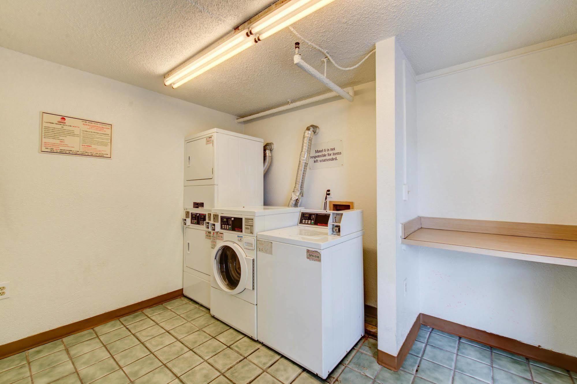 Motel 6-Norfolk, VA Eksteriør bilde