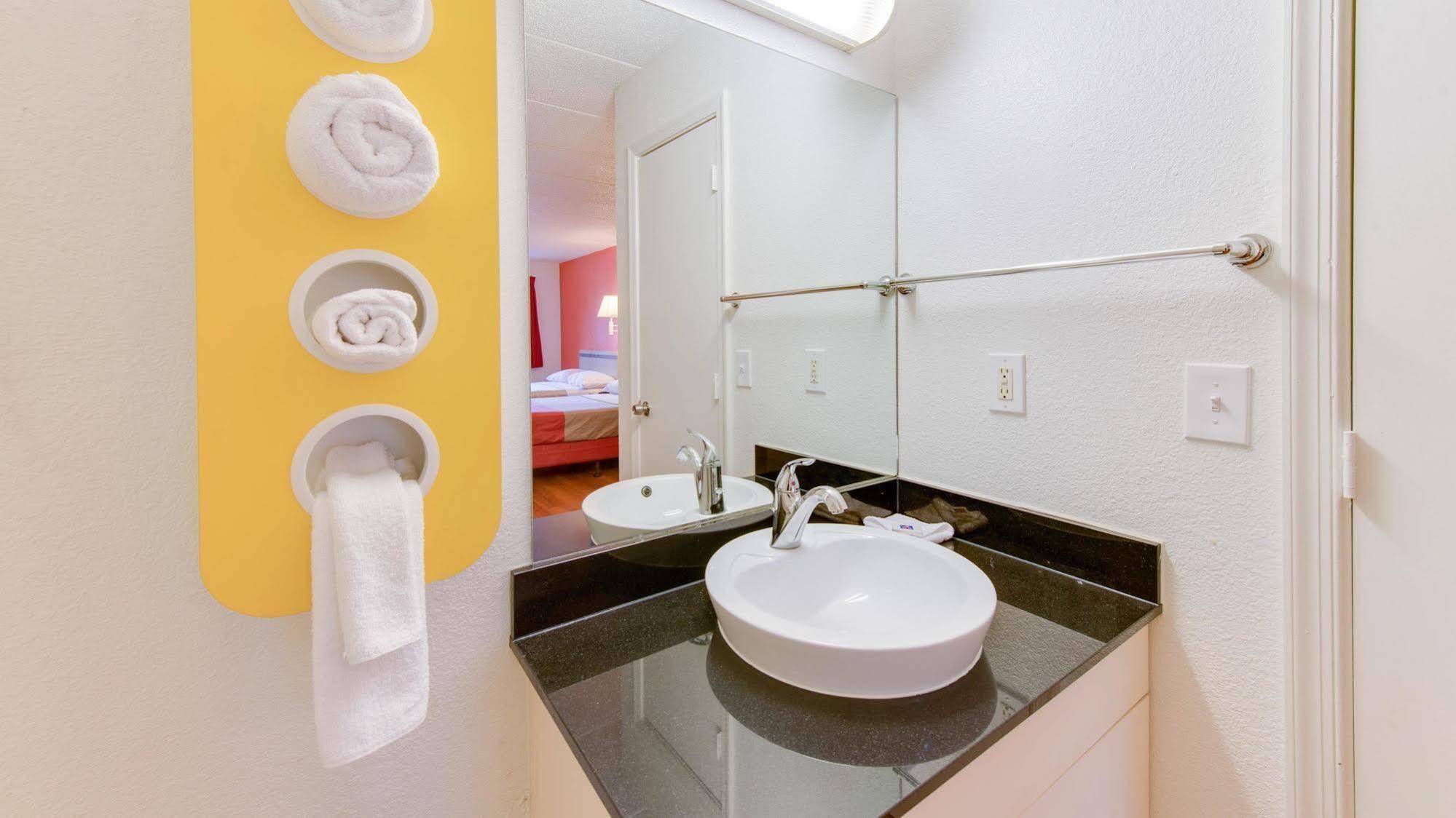 Motel 6-Norfolk, VA Eksteriør bilde